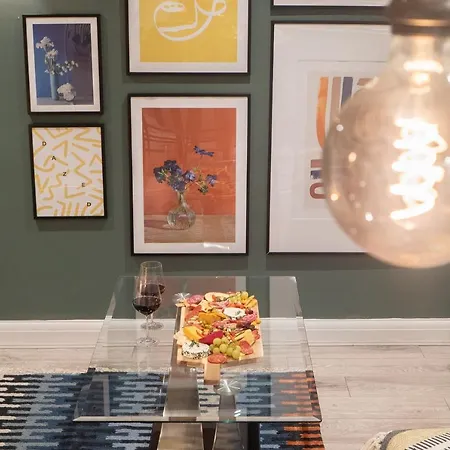 The Old Coach House- Luxury Detached Quite Stylish Whole House Short Walk From The Conference- Town Centre * 哈罗盖特